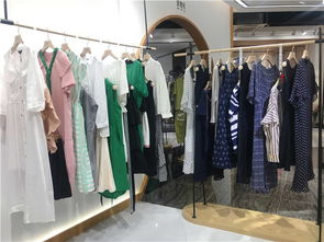 慶陽統(tǒng)衣服飾 品牌女裝批發(fā)，四季供貨無憂